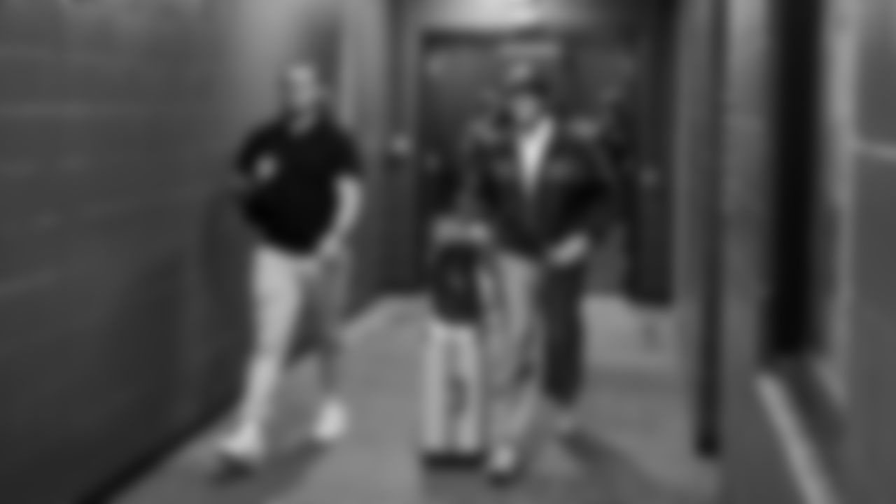 Seahawks long snapper Chris Stoll (41) and punter Michael Dickson (4) arrived at Northwest Stadium for the Sunday Night Football matchup at the Washington Commanders in Week 9.