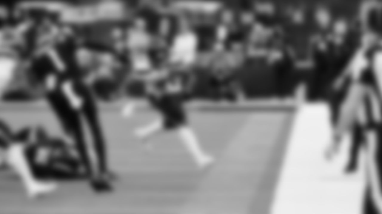 Seahawks at Rams on November 16, 2025