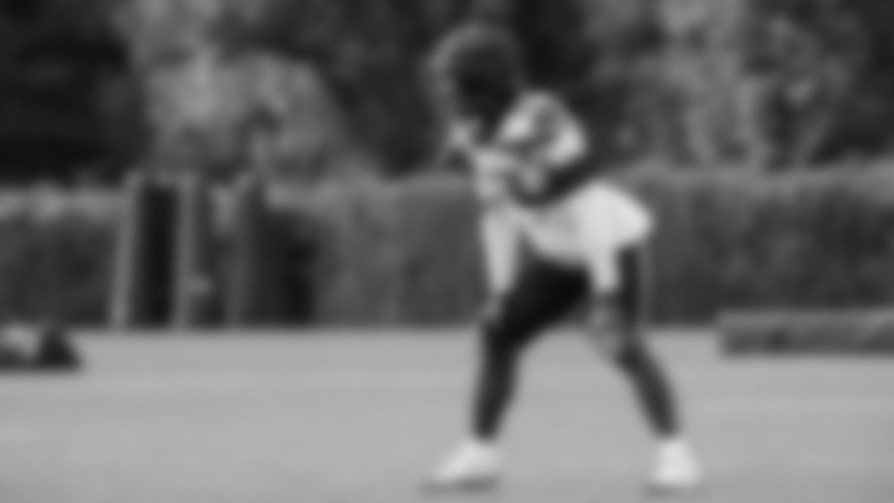 Seahawks linebacker Ernest Jones IV (13) practiced on Thursday, October 16, 2025 at the Virginia Mason Athletic Center.