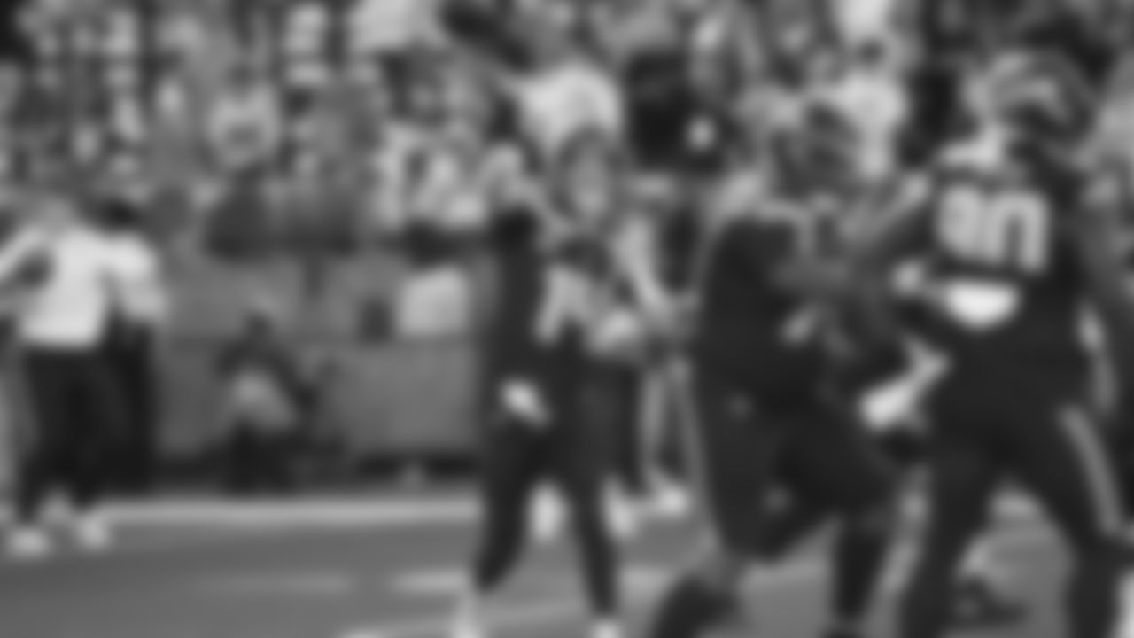 The Seahawks warm up ahead of Super Bowl LX vs. the Patriots at Levi's Stadium on Sunday, February 8, 2026.