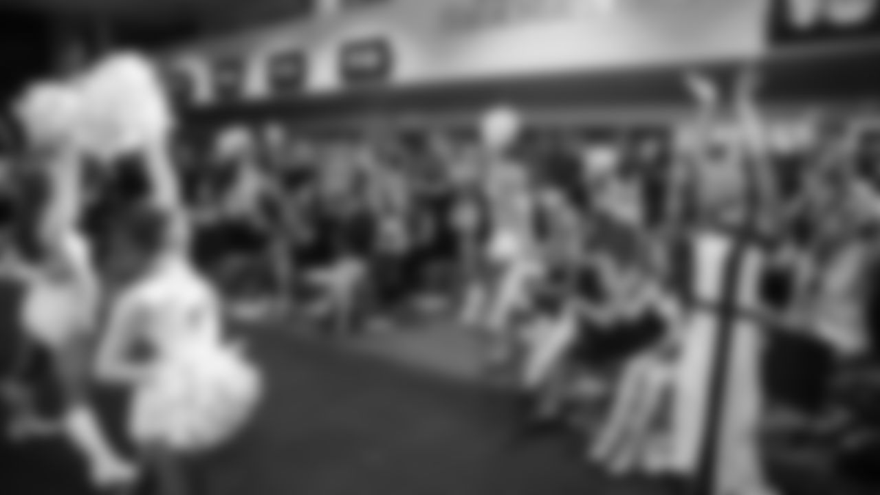 On Friday, October 3rd, The Seahawks Dancers hosted a Sea Gals/Seahawks Dancers reunion at Lumen Field to celebrate their 50th season.