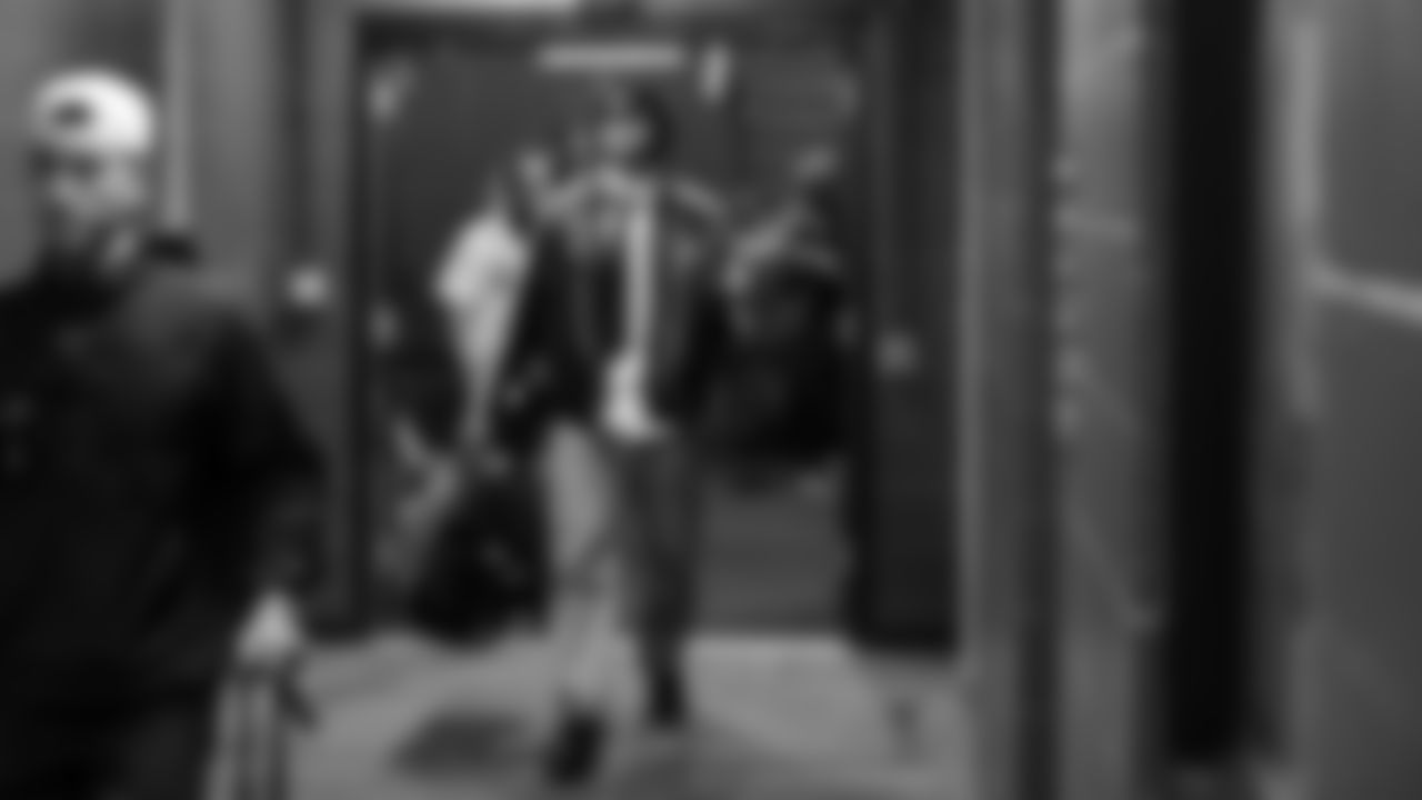 Seahawks tight end AJ Barner (88) arrived at Northwest Stadium for the Sunday Night Football matchup at the Washington Commanders in Week 9.