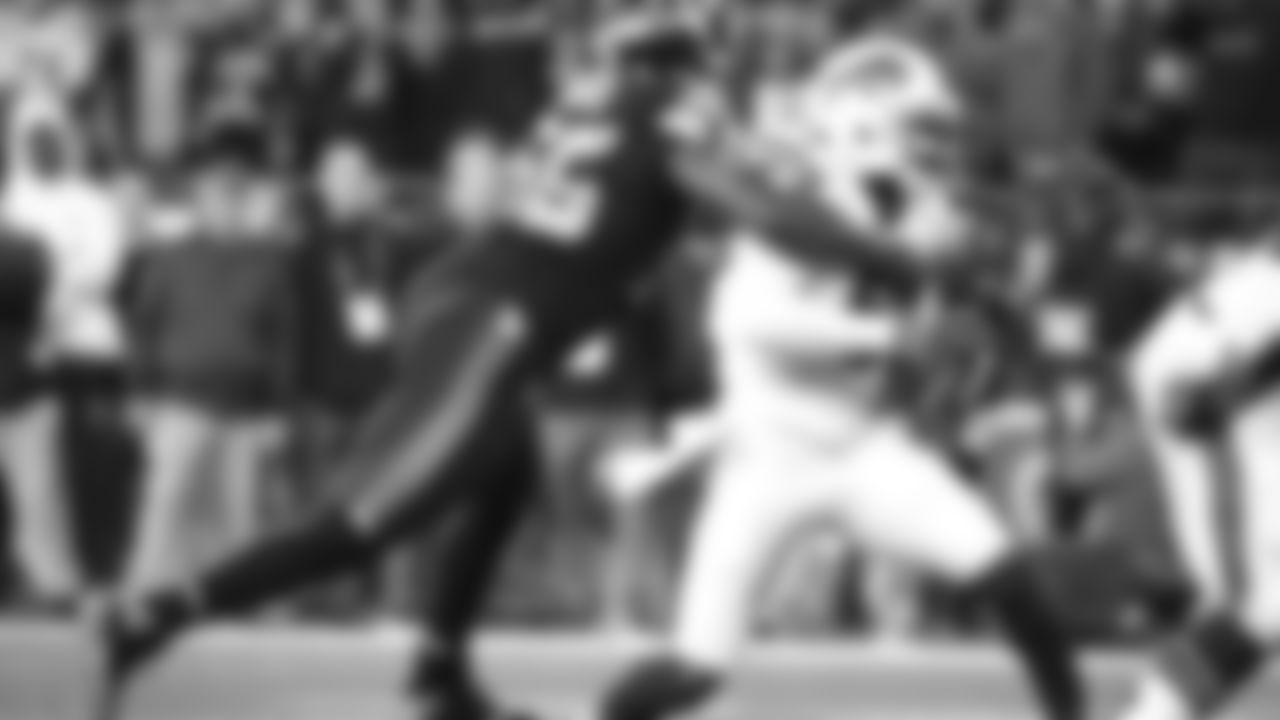 DE Cliff Avril 2013-2017
