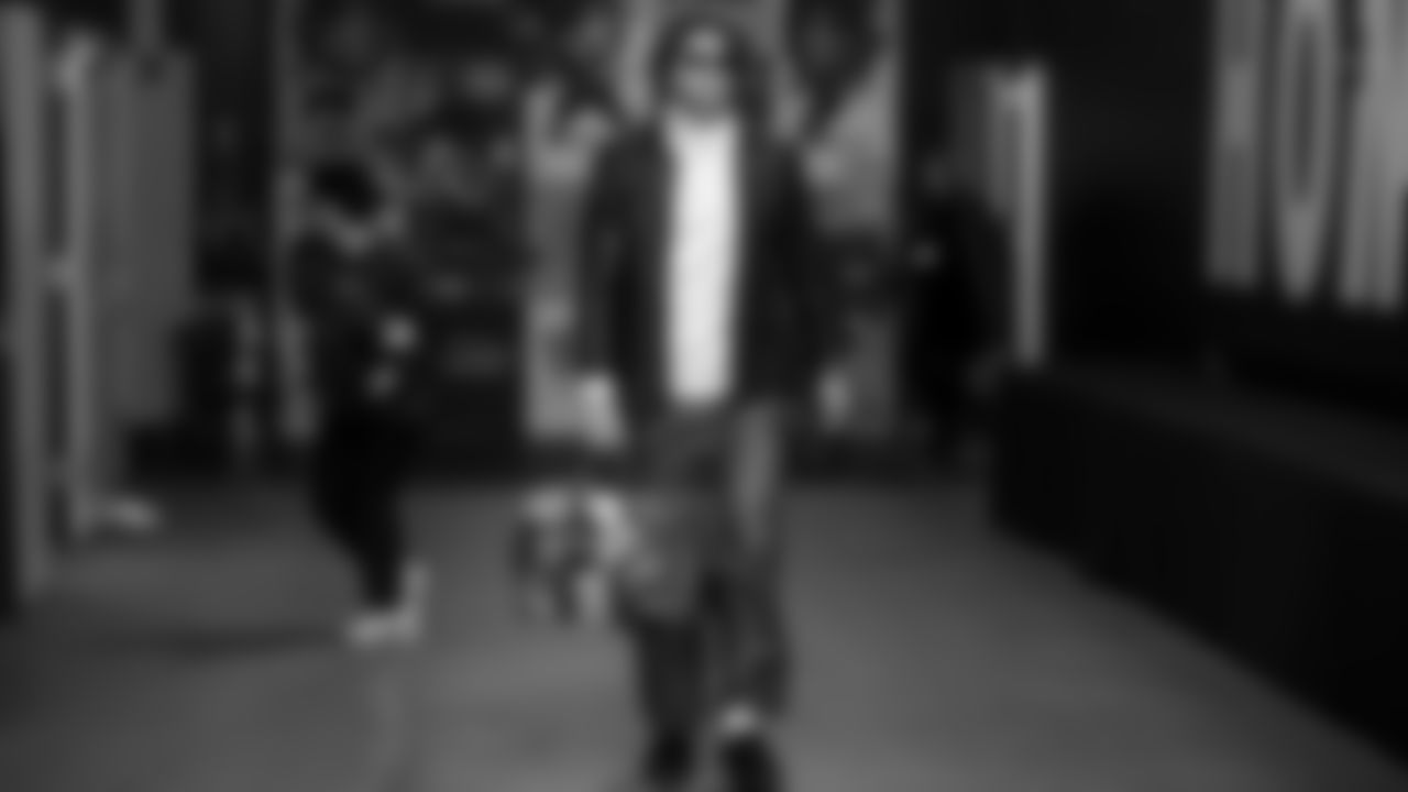 Seahawks tight end AJ Barner (88) arrived at Lumen Field for the Week 13 matchup vs. the Minnesota Vikings.