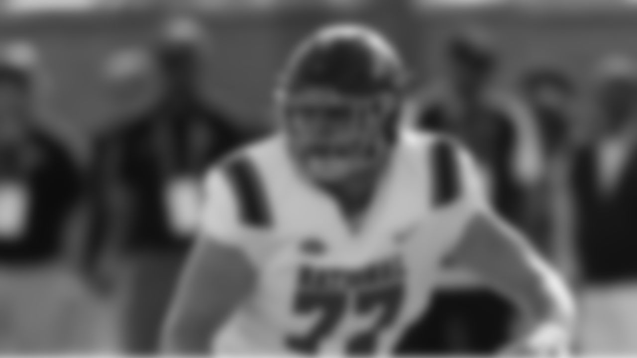 National team offensive lineman Grey Zabel (77), of North Dakota State, during the first half of the Senior Bowl NCAA college football game, Saturday, Feb. 1, 2025, in Mobile, Ala. (AP Photo/Butch Dill)