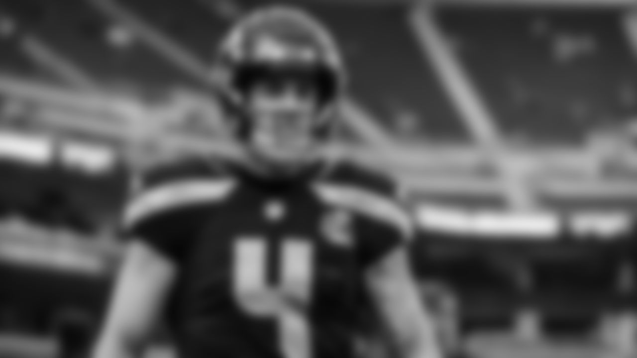 Seahawks punter Michael Dickson (4) warms up at Lumen Field for the Week 10 matchup vs. the Arizona Cardinals.