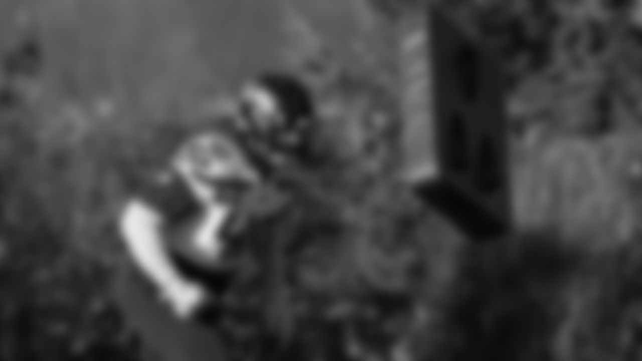 Seahawks fullback Robbie Ouzts (40) practiced on Wednesday, December 31, 2025 at the Virginia Mason Athletic Center.