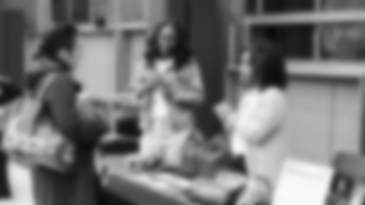 Hosted in partnership with DEI, Seahawks Women's Association and SOAR Women's Employee Resource Group, the Women's Wellness Event brought together education on women's fertility and overall health, moments for connection and meditation, and onsite vendors raising awareness around wellness and the importance of regular breast exams.