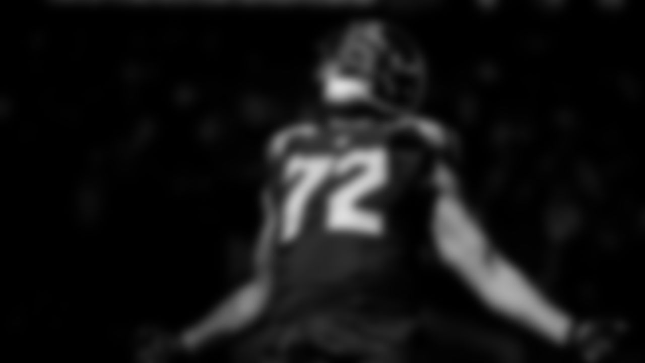 DE Michael Bennett 2013-2017