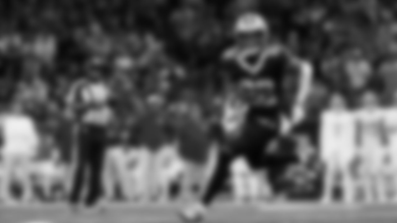 New Orleans Saints wide receiver Rashid Shaheed (22) carries the ball against the Tennessee Titans during an NFL football game, Sunday, Sept. 10, 2023, in New Orleans. The Saints defeated the Titans 16-15. (Cooper Neill via AP)