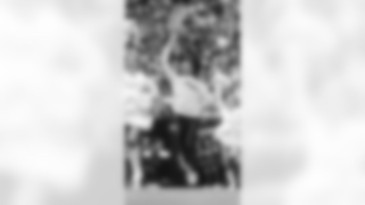 Seahawks Dancers in Week 15 on December 14th, 2025