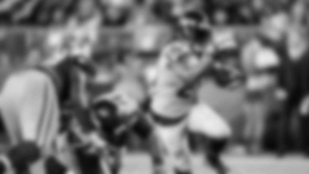RB Marshawn Lynch 2010-2015,2019