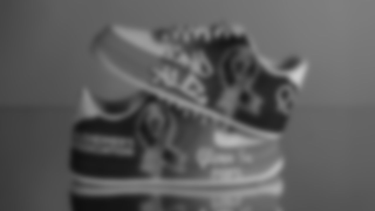 Defensive Assistant/Defensive Backs Coach Neiko Thorpe - Alzheimer's Association