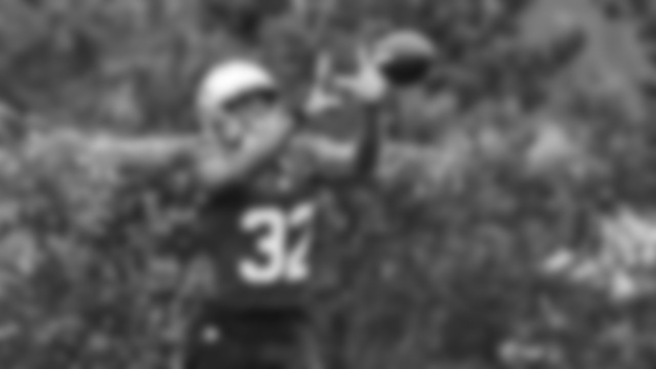 Seahawks running back Velus Jones Jr. (32) practiced on Wednesday, November 26, 2025 at the Virginia Mason Athletic Center.