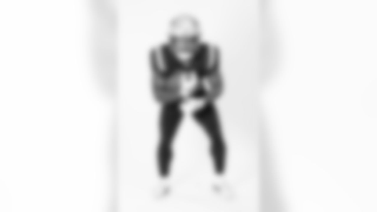 New England Patriots running back TreVeyon Henderson (32) poses for a portrait during the NFLPA Rookie Premiere on Saturday, May 17, 2025 in Thousand Oaks, Calif. (Ben Liebenberg/NFL)