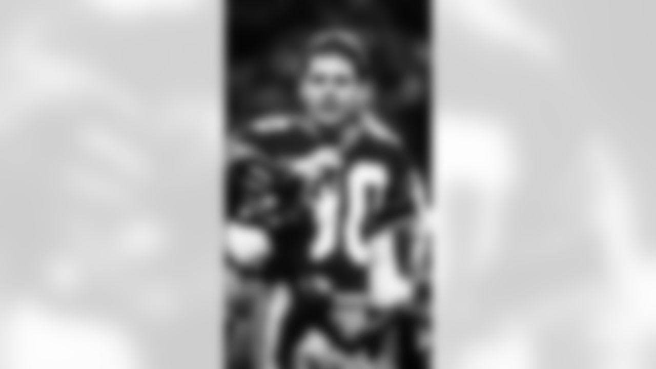 WR Steve Largent 1976-1989