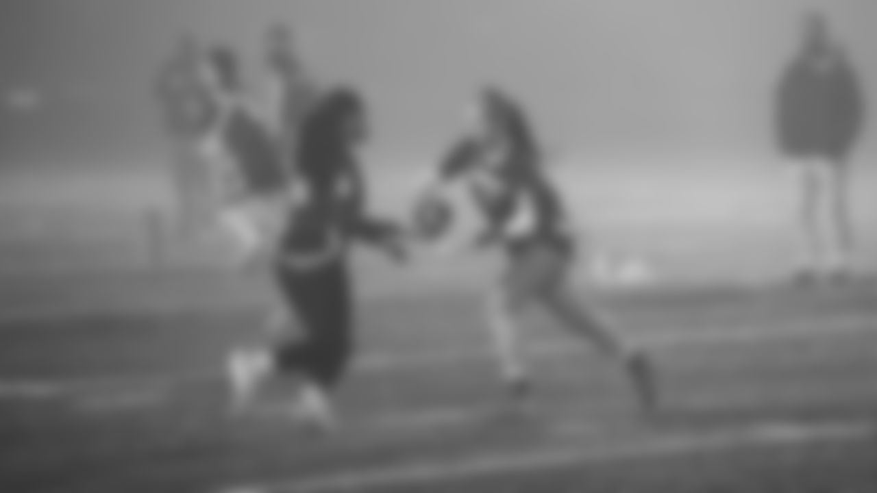 The Seahawks visited Tahoma High School on Tuesday, January 13, 2026 with Seahawks Legend Orlando Huff for the last Girls Flag Takeover of the season featuring the varsity game between Todd Beamer High School vs. Tahoma High School.