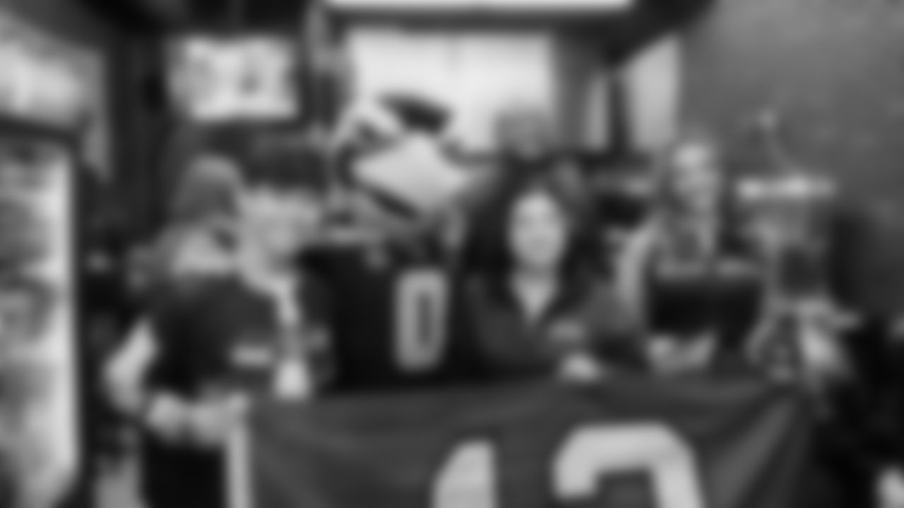 The Seahawks visited local restaurants 'My Little Restaurant' and 'Los Hernandez' on October 15, 2025 in honor or Latino Heritage Month.