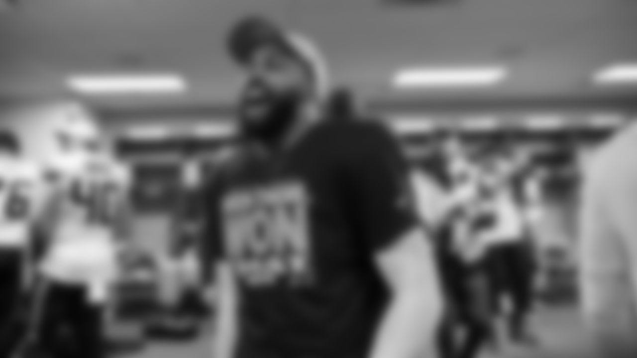 The Seahawks celebrated the win vs. the 49ers at Levi's Stadium in Week 18.