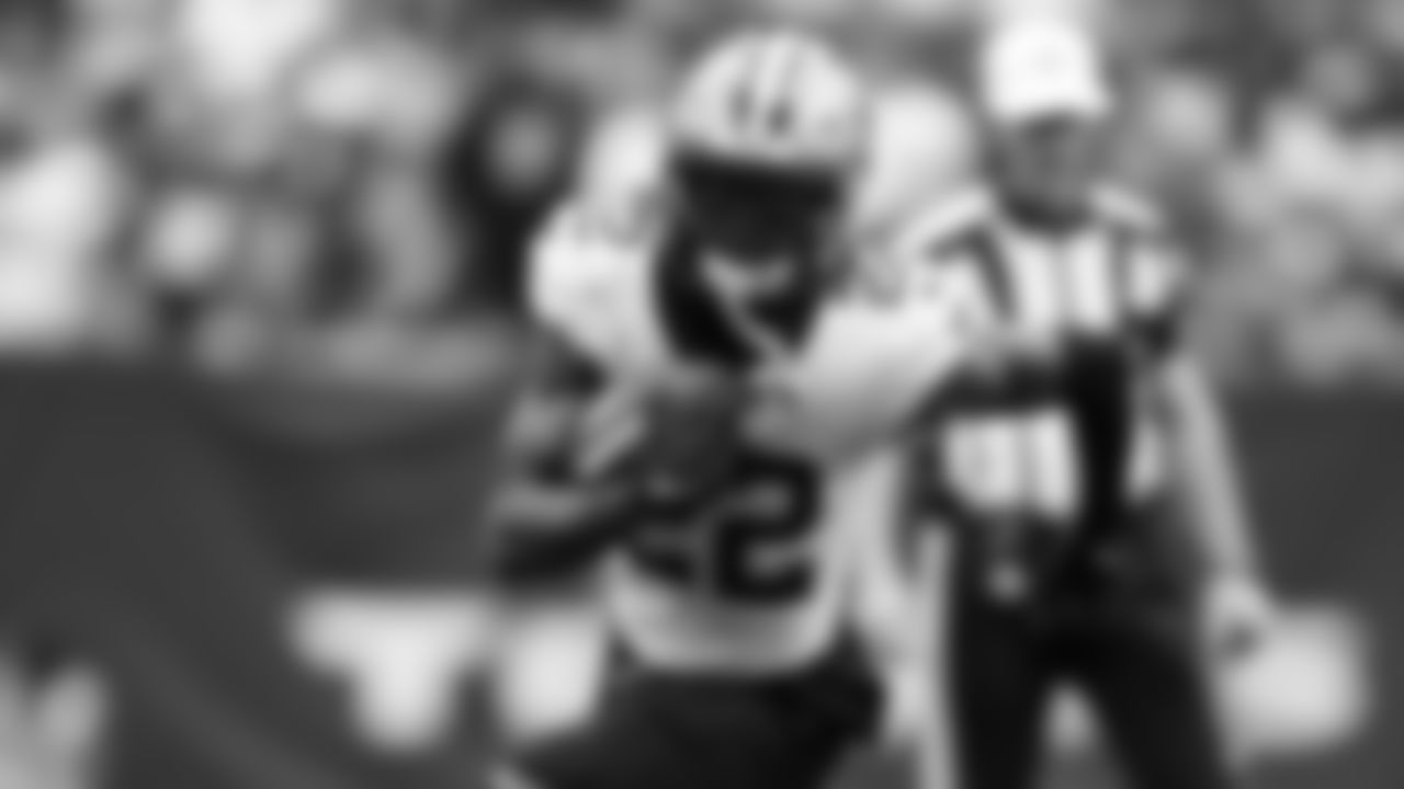 New Orleans Saints wide receiver Rashid Shaheed (22) runs the ball during an NFL football game against the Houston Texans, Sunday, Oct. 15, 2023, in Houston. The Texans defeated the Saints 20-13. (Cooper Neill via AP)