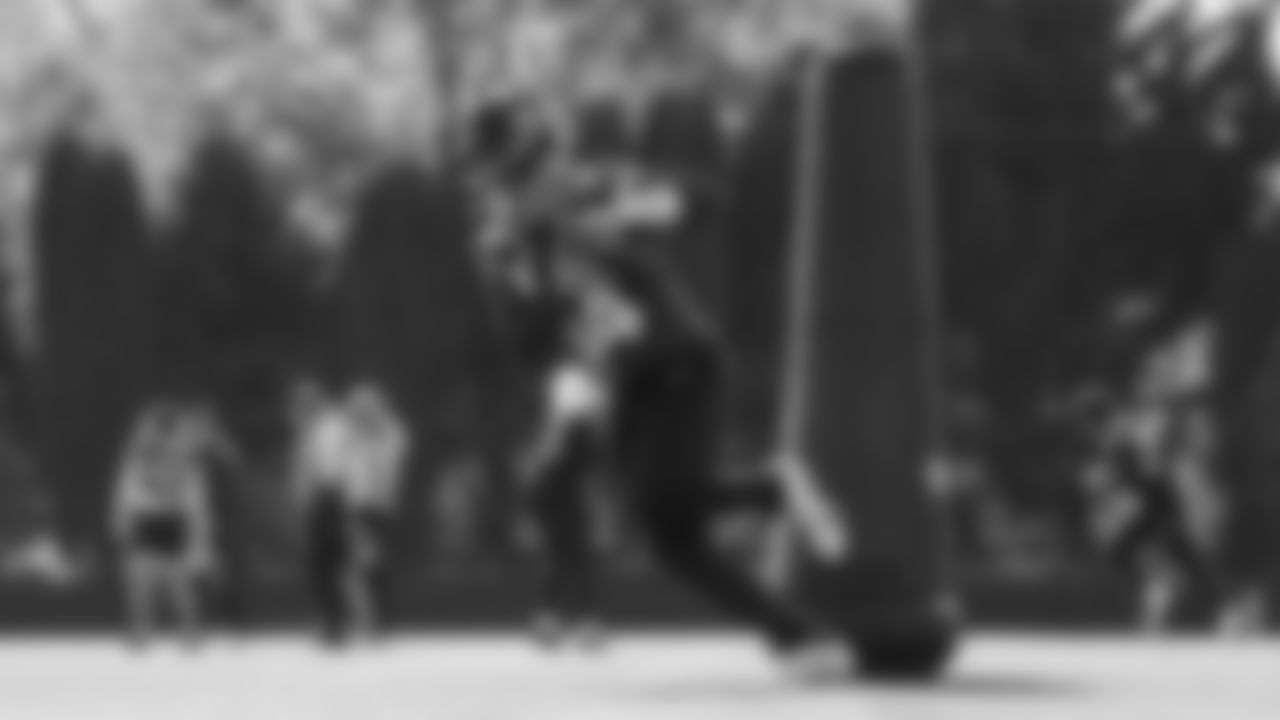 Seahawks quarterback Sam Darnold (14) practiced on Thursday, November 20 at the Virginia Mason Athletic Center.