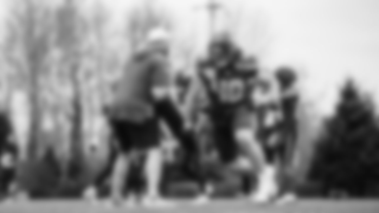 Seahawks fullback Robbie Ouzts (40) practiced on Tuesday, January 13, 2026 at the Virginia Mason Athletic Center.