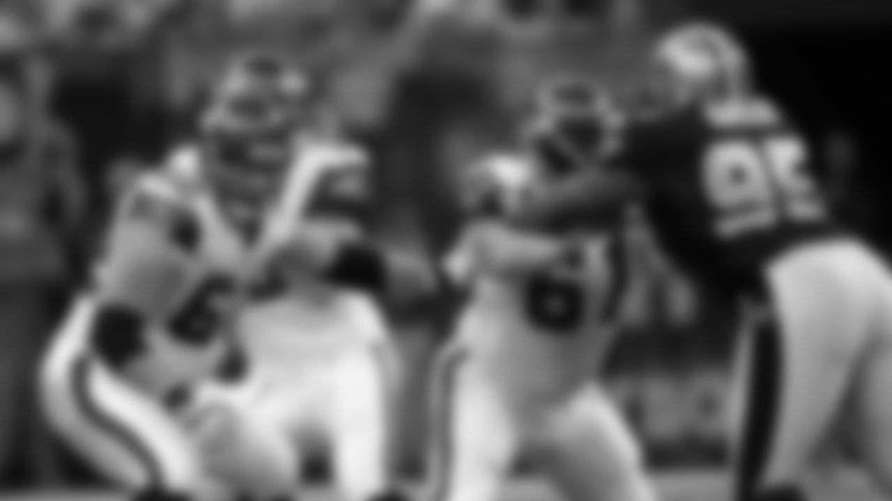 OL Robbie Tobeck 200-2006