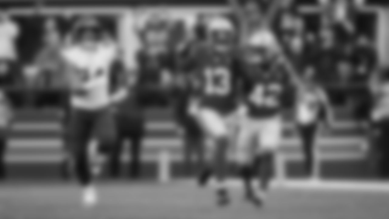 Seahawks linebacker Ernest Jones IV (13) vs. the Minnesota Vikings in Week 13.