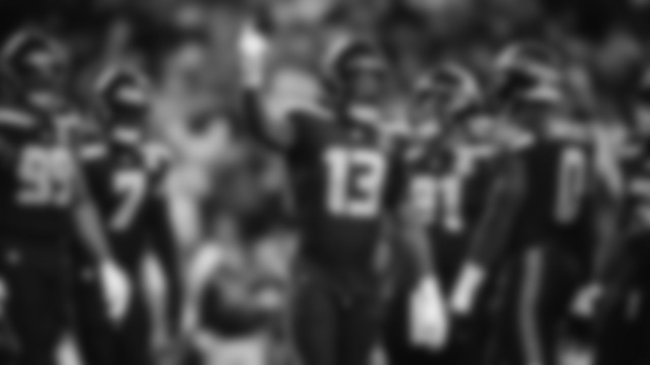 Seahawks linebacker Ernest Jones IV (13) vs. the Houston Texans in Week 7.