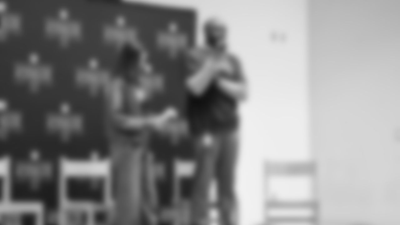 The Seahawks teamed up with EVERFI for a morning learning about mental health with students at Showalter Middle School on October 30, 2025.