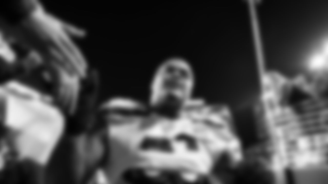 The Seahawks celebrated the win vs. the 49ers at Levi's Stadium in Week 18.