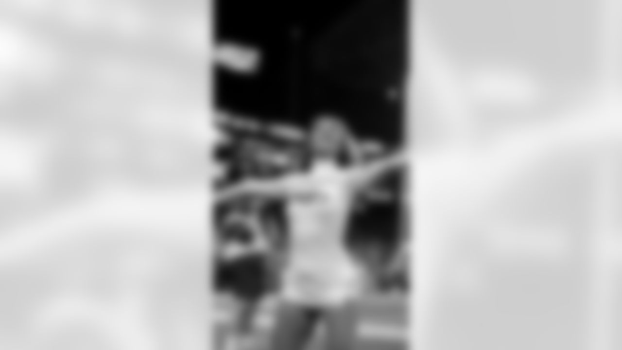 Seahawks dancers on week 7 vs. the Houston Texans on October 20, 2025.