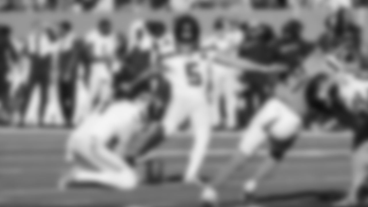 Seahawks at Titans on November 23, 2025