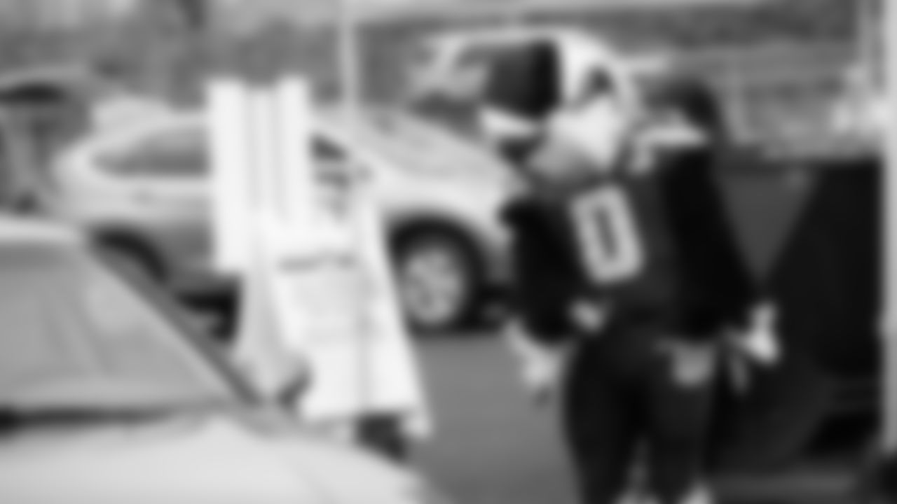 Seahawks Legend Marcus Trufant, quarterback Jalen Milroe, Blitz and the Seahawks Dancers participated in the Tacoma Police Department and Friends Thanksgiving Turkey Giveaway on November 18, 2025.