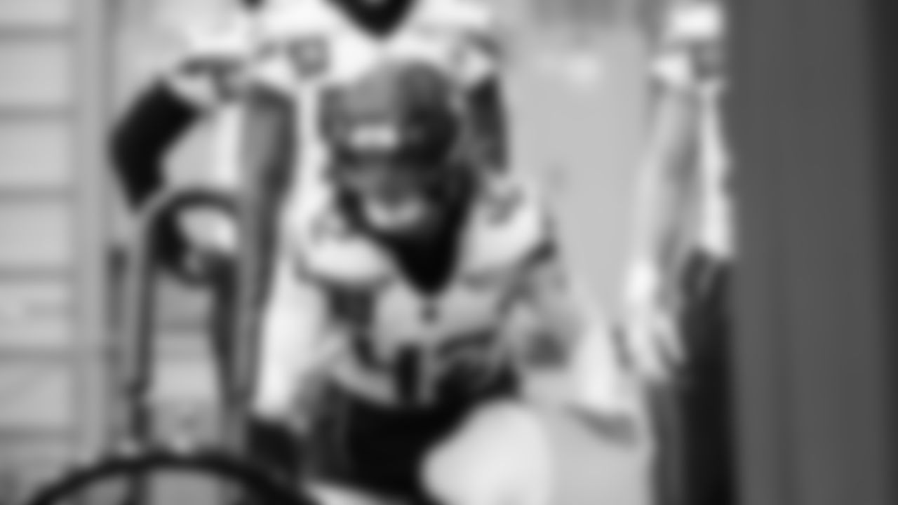 Seahawks linebacker Drake Thomas (42) practiced on Wednesday, December 10, 2025 at the Virginia Mason Athletic Center.