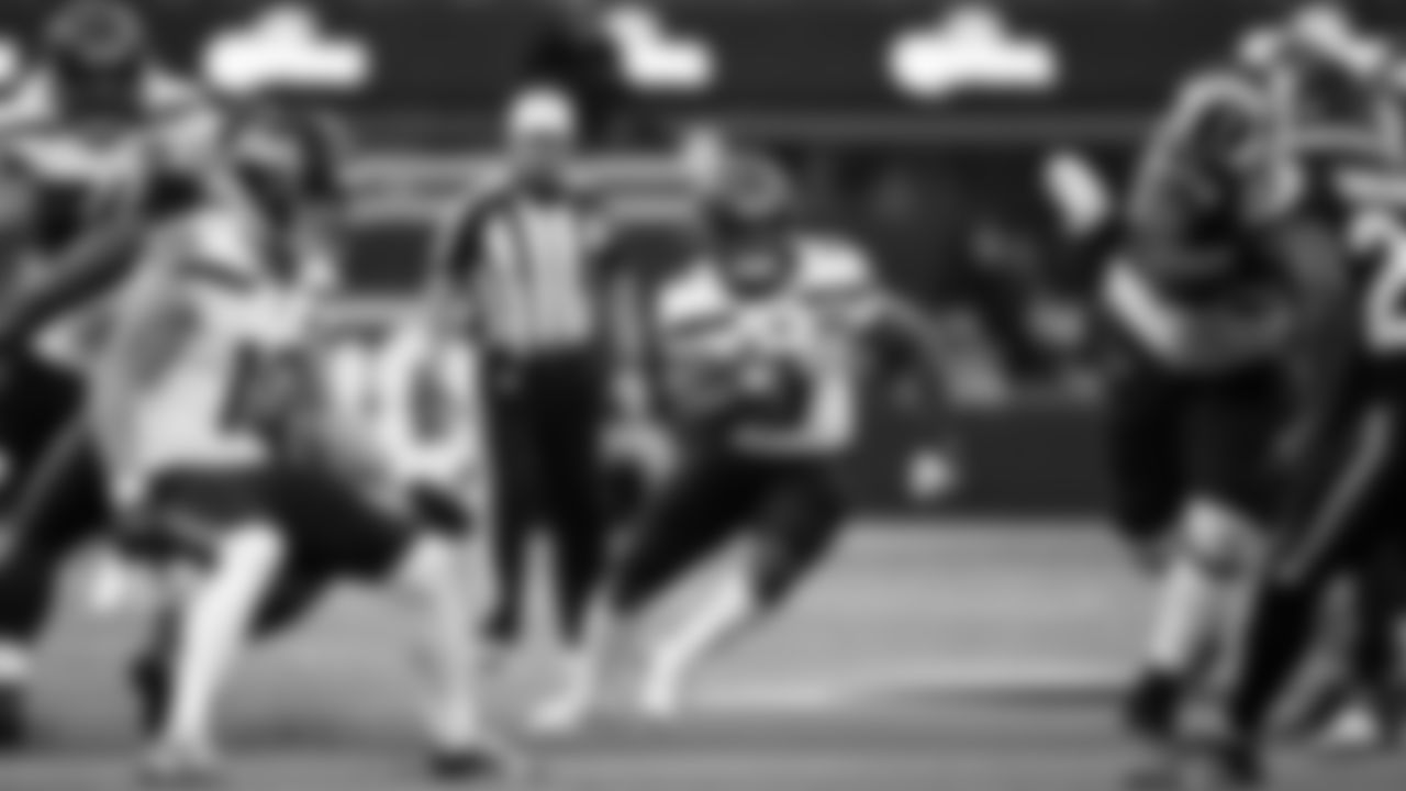 Seahawks at Rams on November 16, 2025