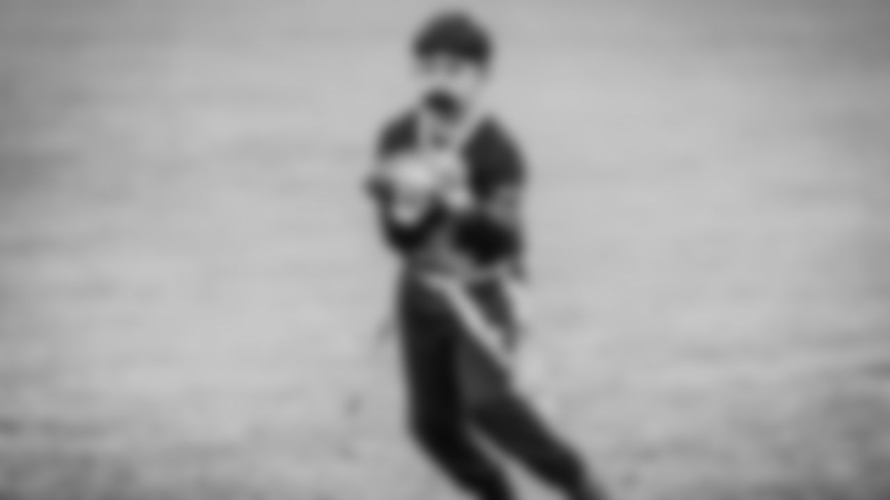 The Seahawks hosted a flag football clinic with NFL FLAG Vancouver at Unwin Park in Surrey, BC on Saturday, November 15, 2025.