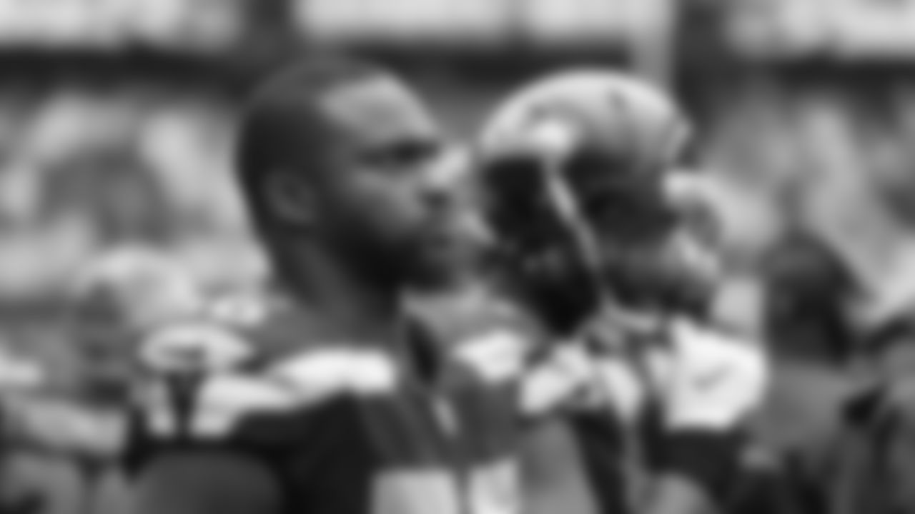 DE Cliff Avril 2013-2017