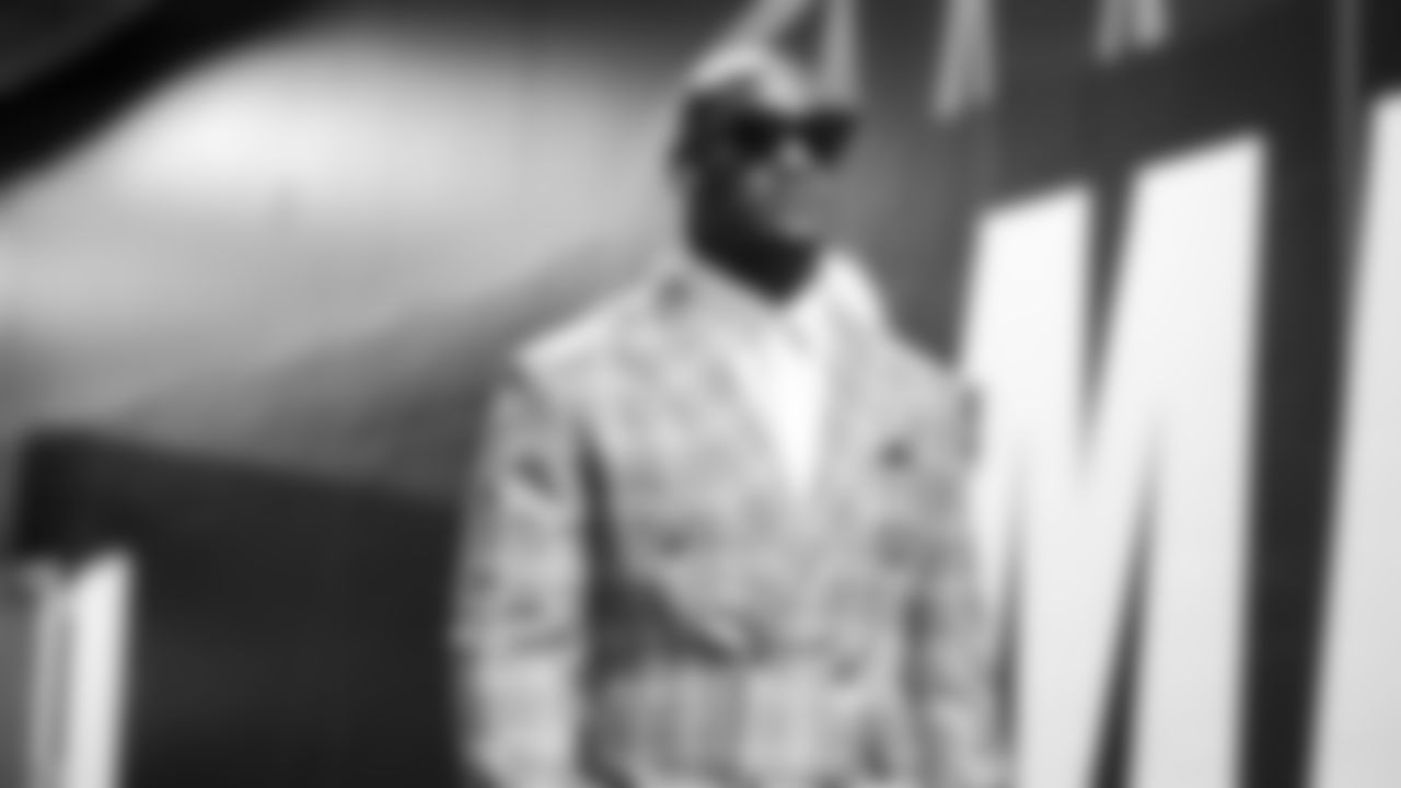 Seahawks running back Kenneth Walker III (9) arrives at Lumen Field for the Week 10 matchup vs. the Arizona Cardinals.