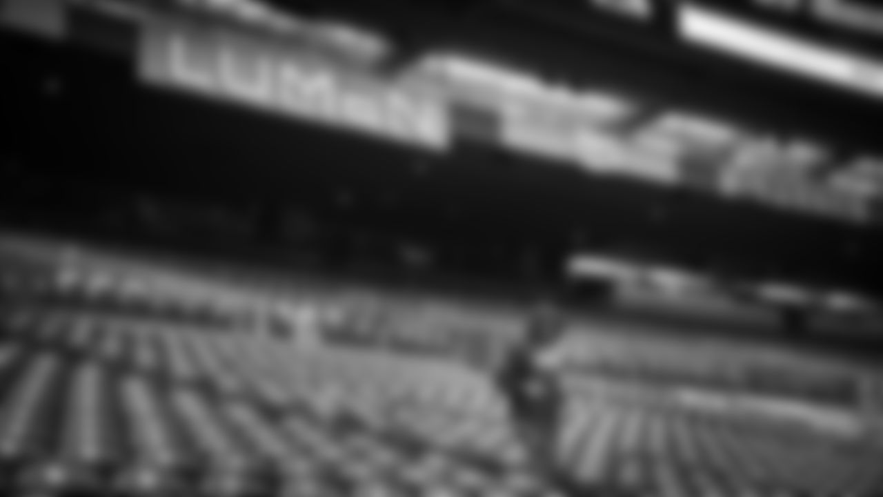 Hours before kickoff, defensive coordinator Aden Durde ran the steps of Lumen Field, as he customarily does on game days.