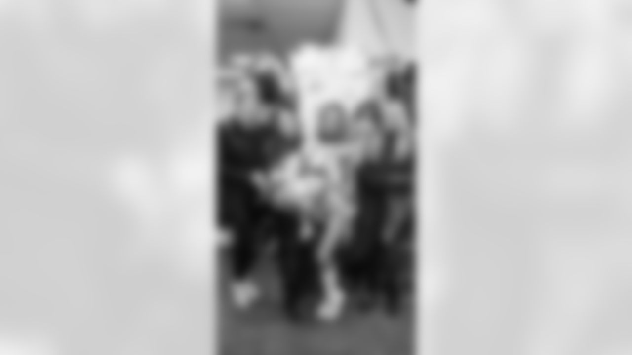 Congrats to Seahawks Pro Bowl Cheerleader, Ashli! Ashli was selected for the 2026 Pro Bowl and was recognized during Week 16 vs. the Los Angeles Rams on December 18, 2025 at Lumen Field.