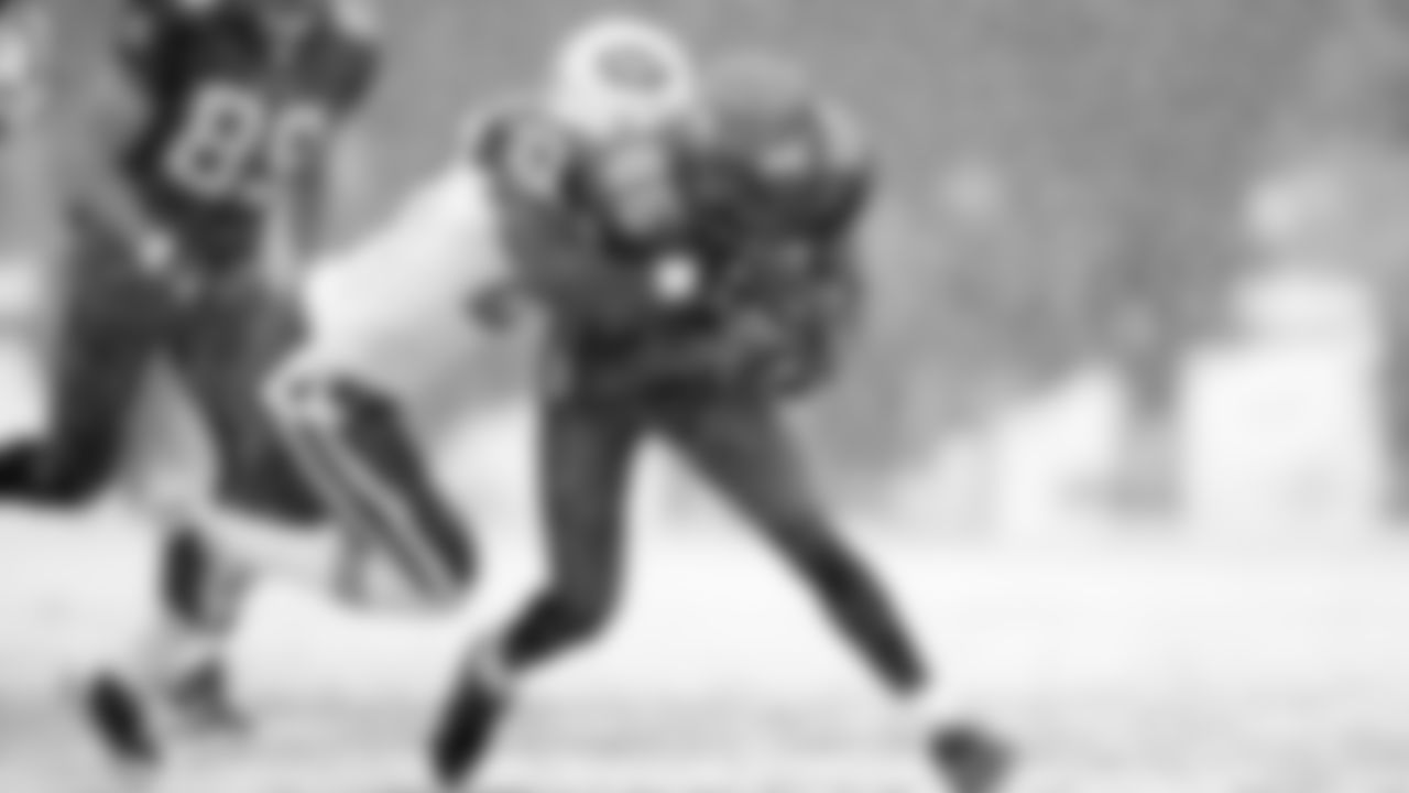 The Seahawks drafted Auburn wide receiver Courtney Taylor with the 197th overall pick in the 6th round of the 2007 NFL Draft.