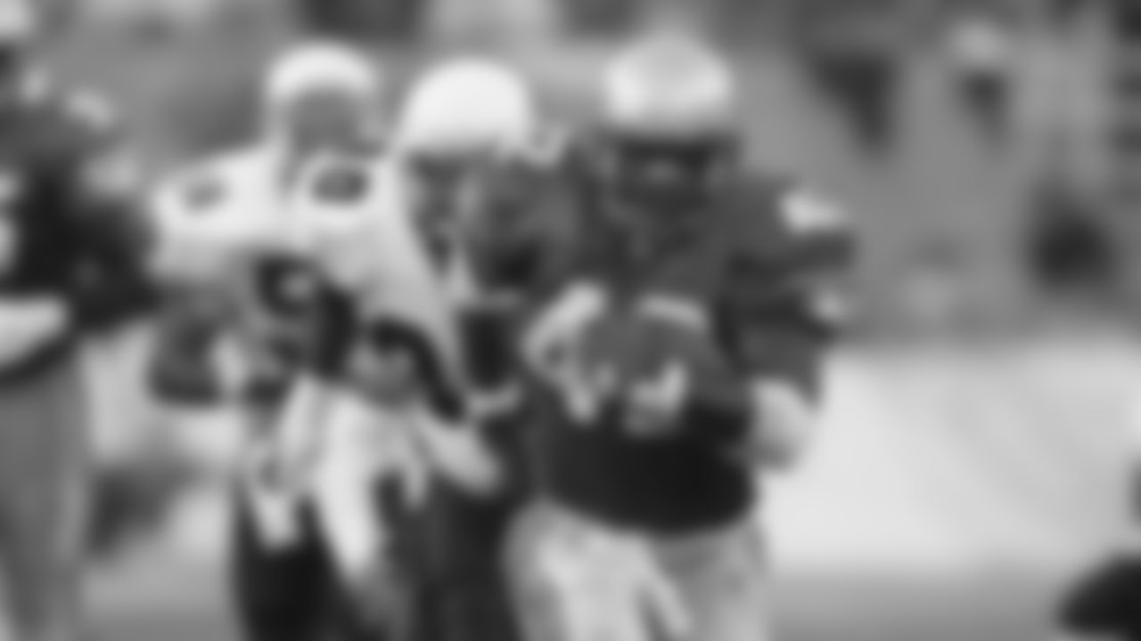The Seahawks drafted Ferrum running back Chris Warren with the 89th overall pick in the 4th round of the 1990 NFL Draft.