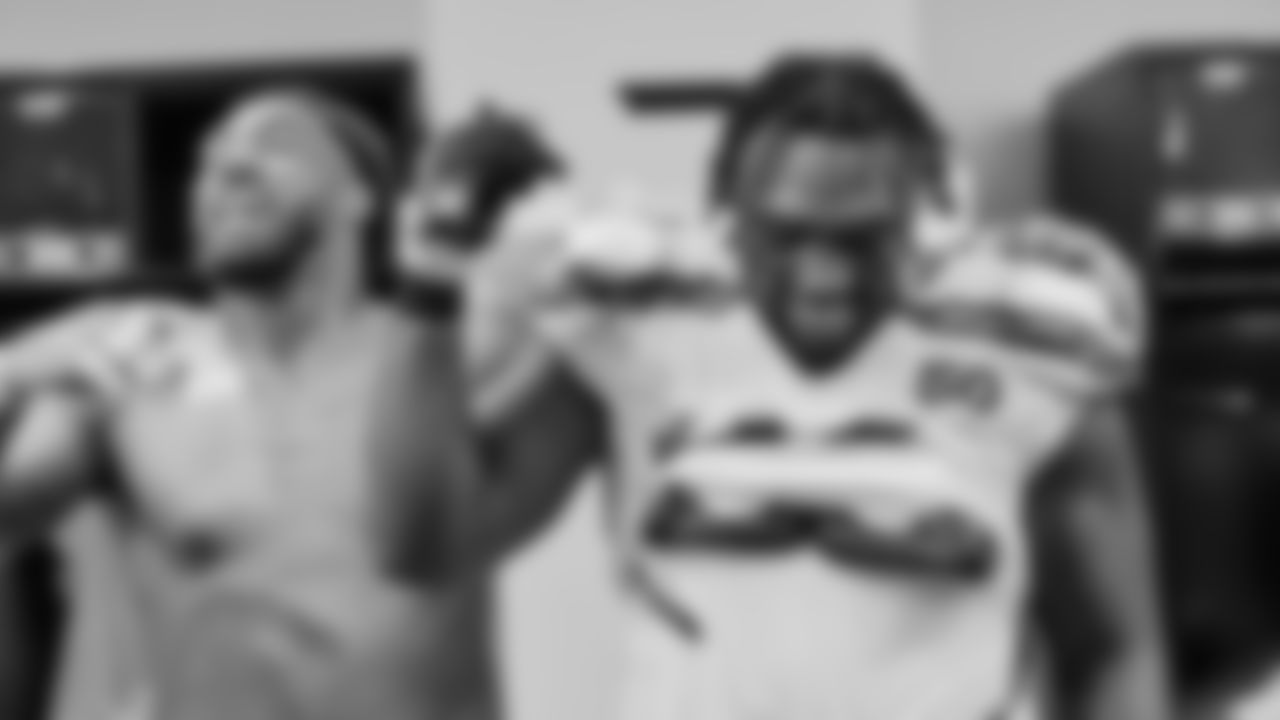 Seahawks tackle Charles Cross (67) at the Jacksonville Jaguars in Week 6.