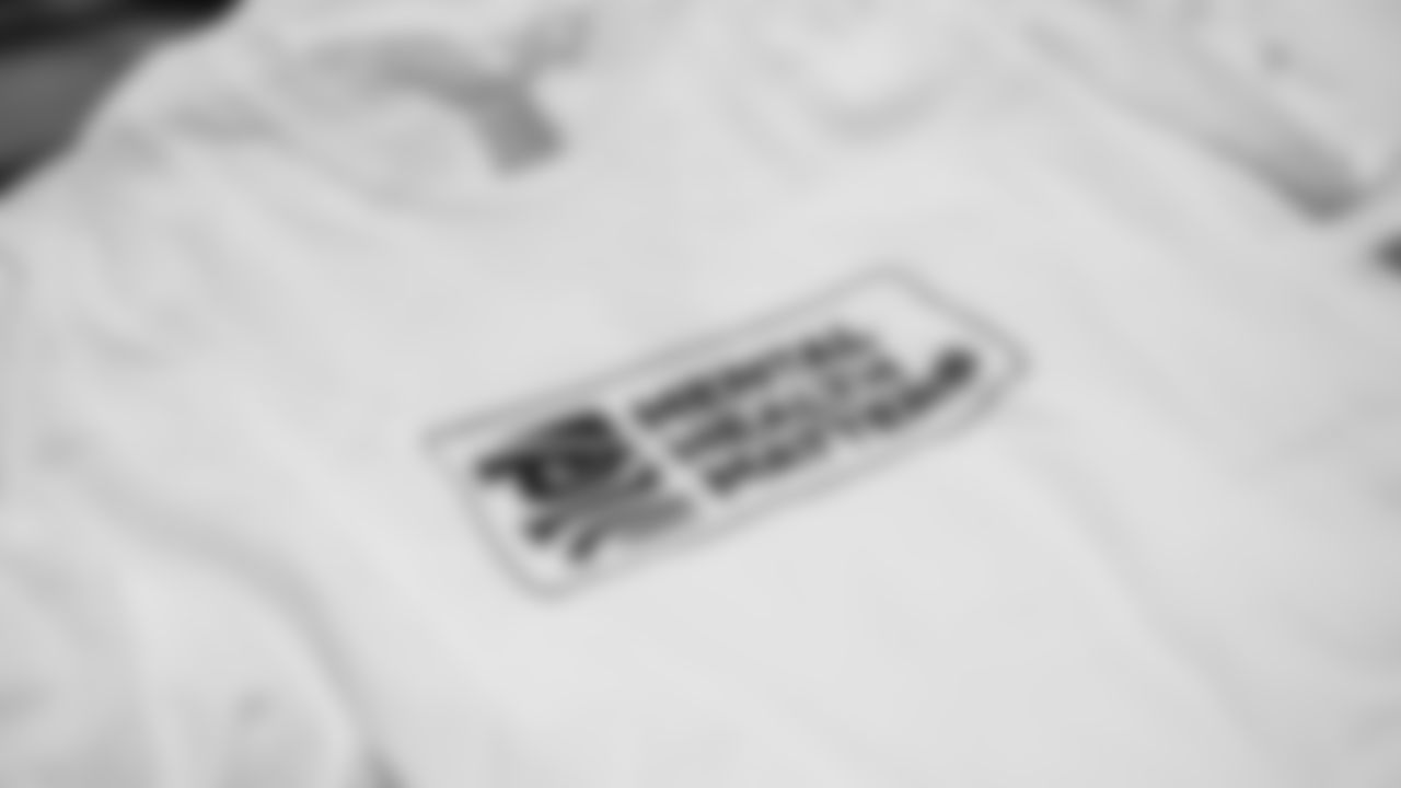 The Seahawks teamed up with EVERFI for a morning learning about mental health with students at Showalter Middle School on October 30, 2025.