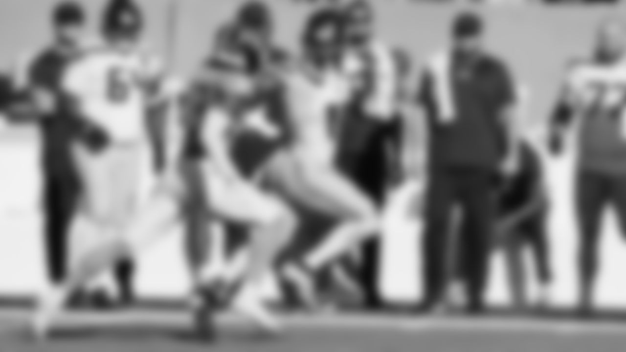 Seahawks at Titans on November 23, 2025