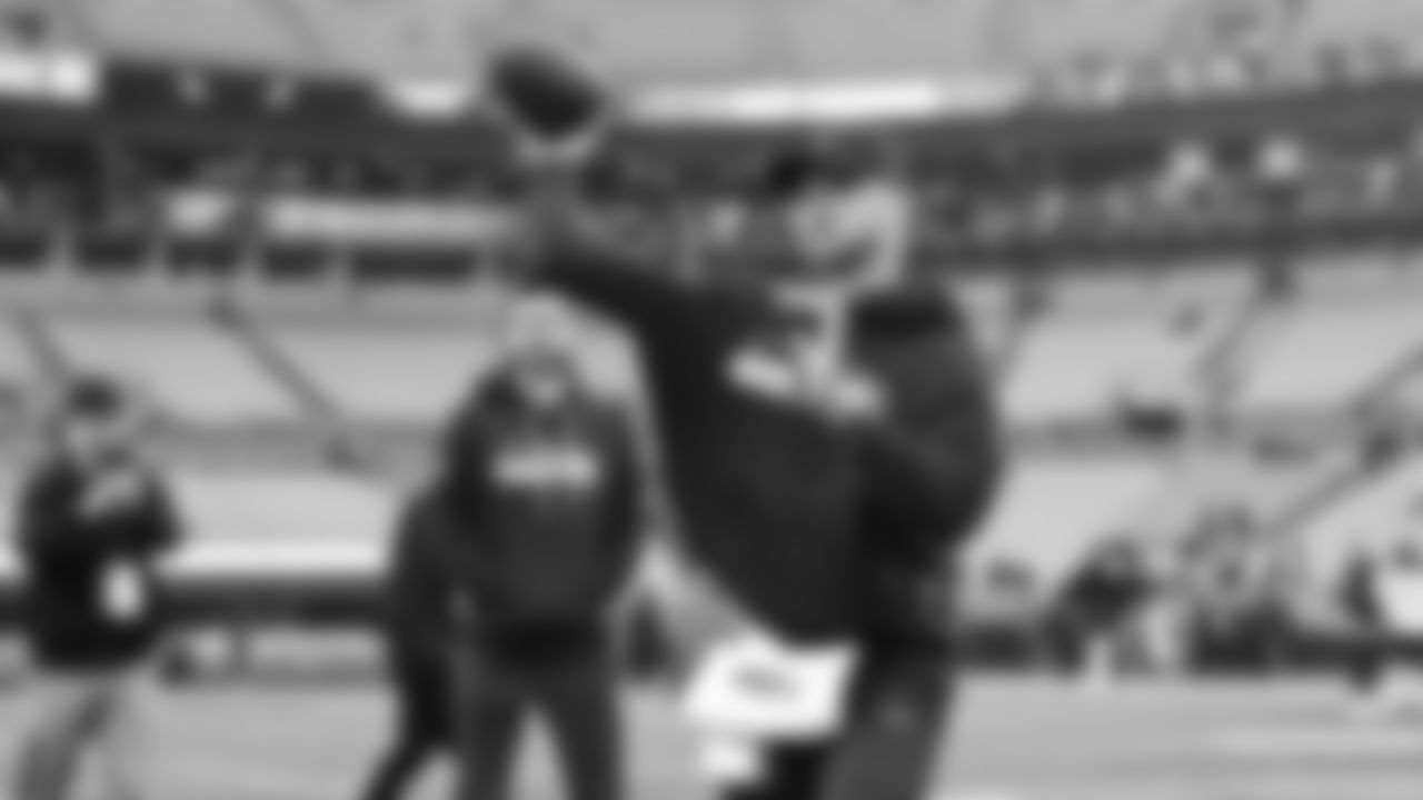 Seahawks quarterback Sam Darnold (14) warms up at Bank of America Stadium for the Week 17 matchup vs. Panthers on December 28, 2025.