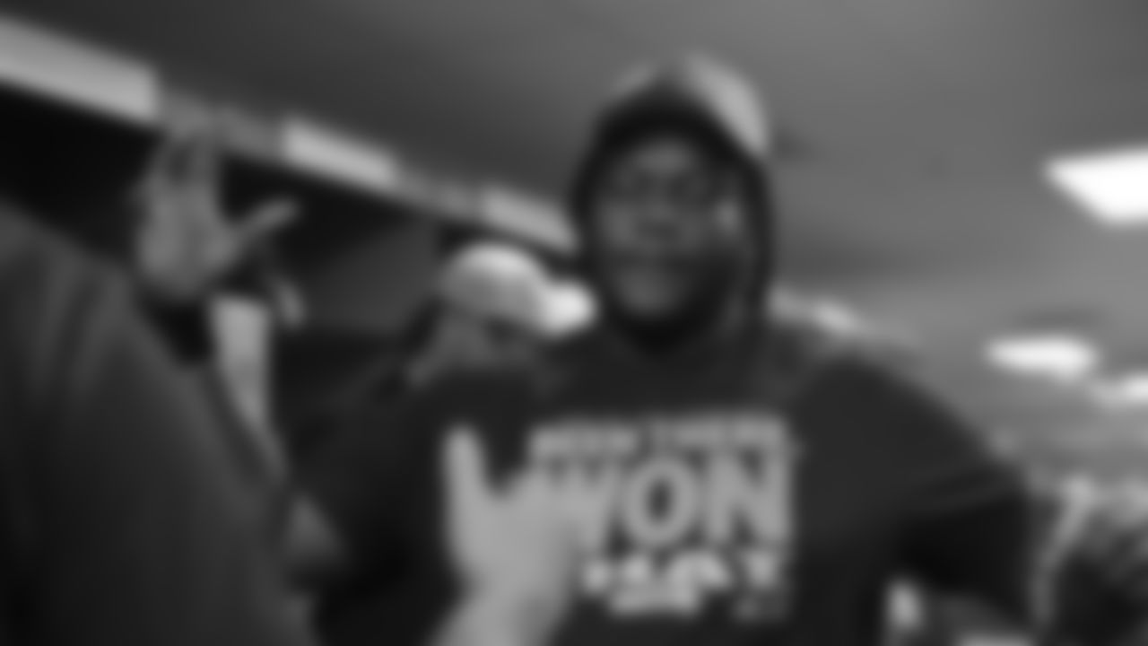 The Seahawks celebrated the win vs. the 49ers at Levi's Stadium in Week 18.