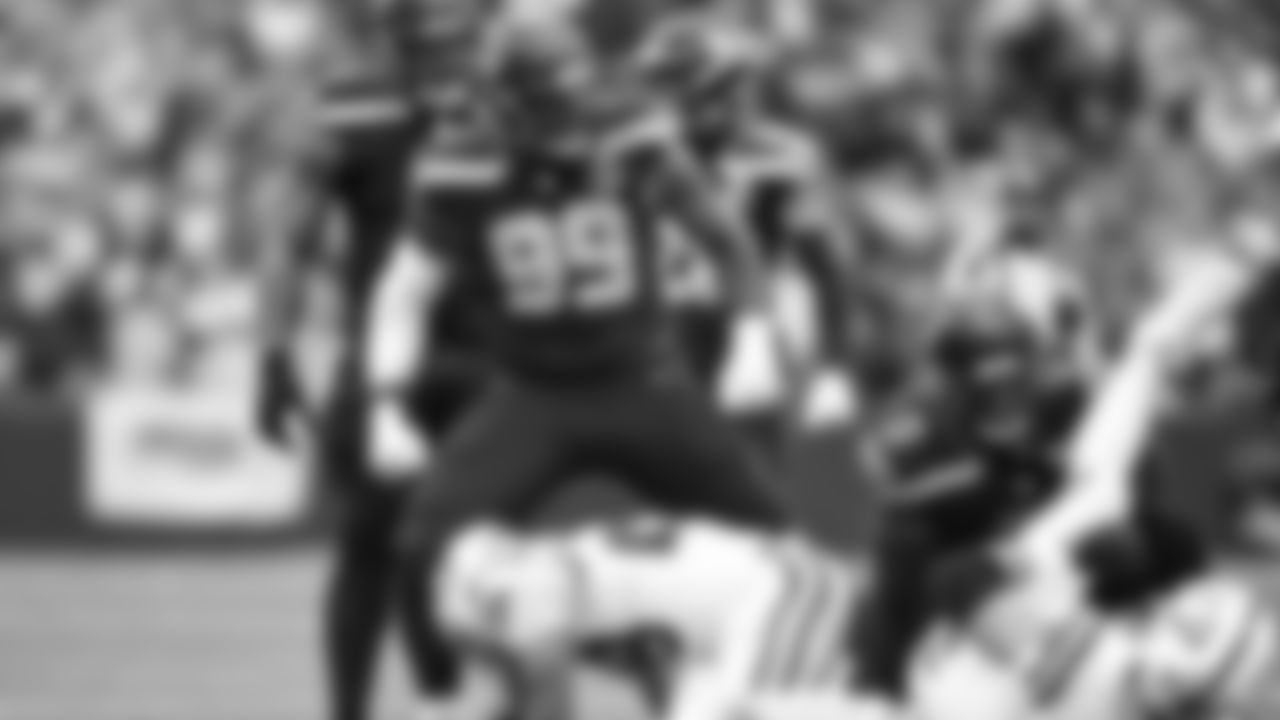 Seahawks defensive tackle Leonard Williams (99) vs. the Indianapolis Colts in Week 15.