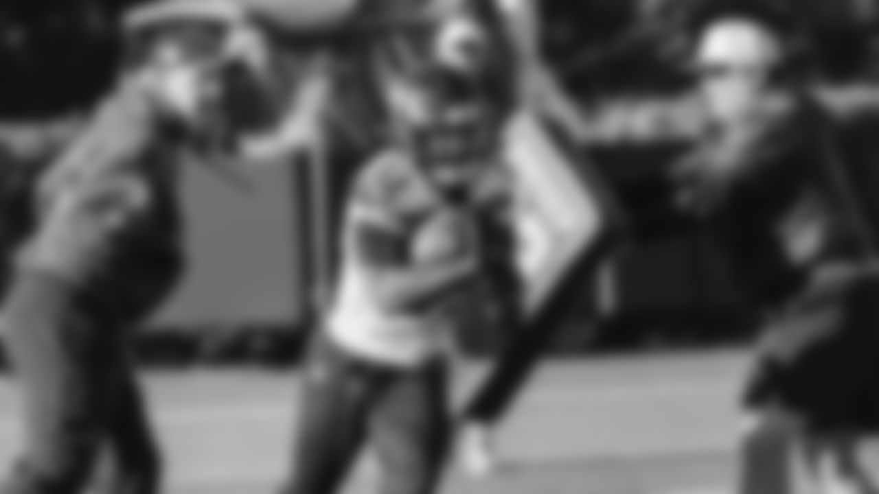 Seahawks running back Myles Gaskin (33) practiced on Wednesday, November 19 at the Virginia Mason Athletic Center.